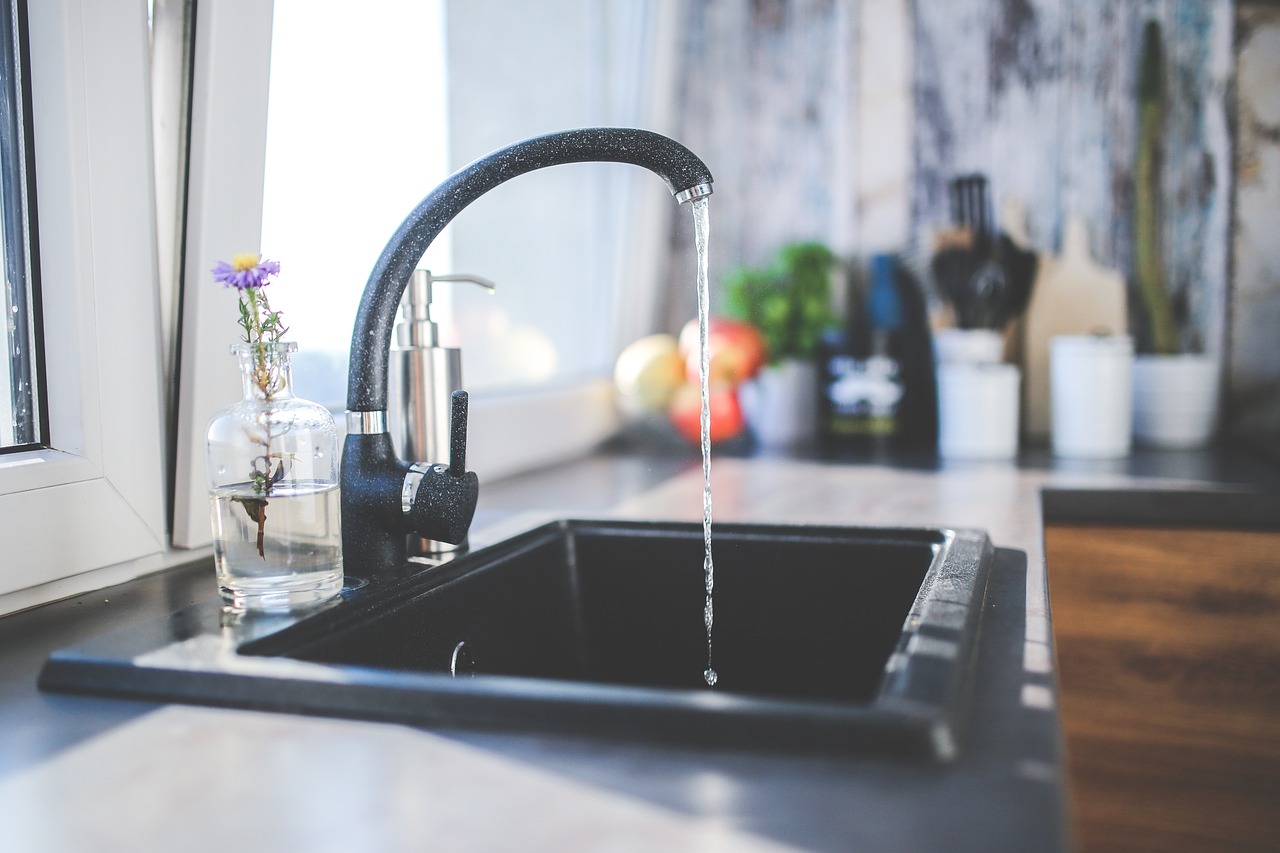 Best Waterfall Kitchen Sink: Enhance Your Kitchen space